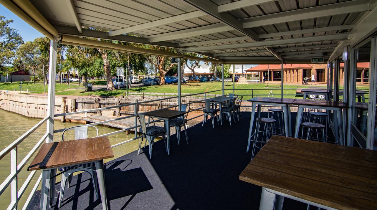 Murray River Queen Hotel เรนมาร์ค ภายนอก รูปภาพ